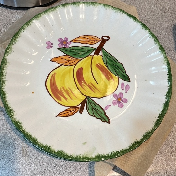 4 Blue Ridge Hand Painted fruit plates - Picture 9 of 9